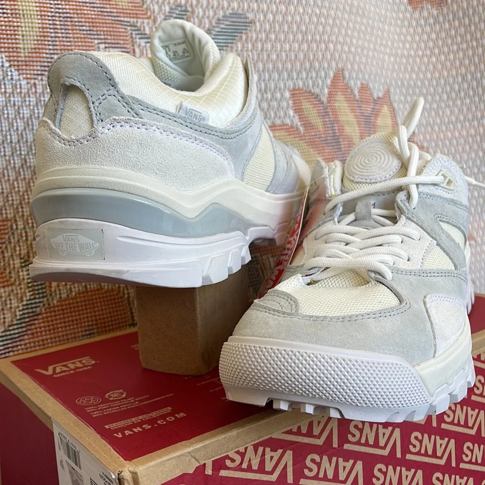 Vans Men’s Amzn Trailhead
Blanc De Blancmarshmallow
VN0A7TO2ASJ
Sneakers G - Picture 10 of 16